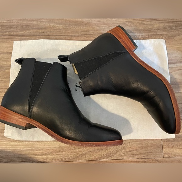 Nisolo Classic Chelsea Boot Black Leather. Only worn one time! - Picture 4 of 9